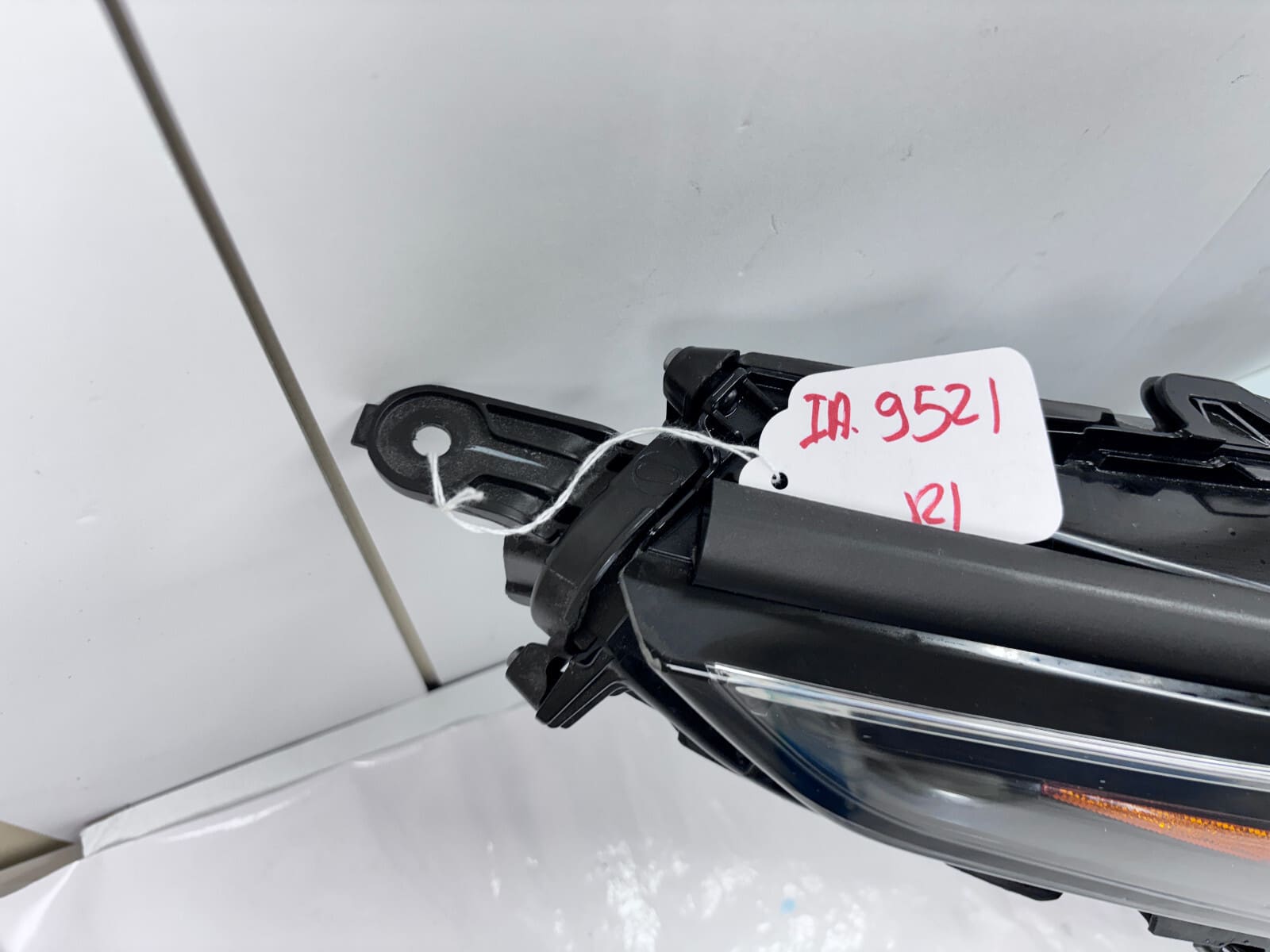 2020-23 Toyota Highlander LED Front Right OEM Headlight 10000-8A0HD - Image 14