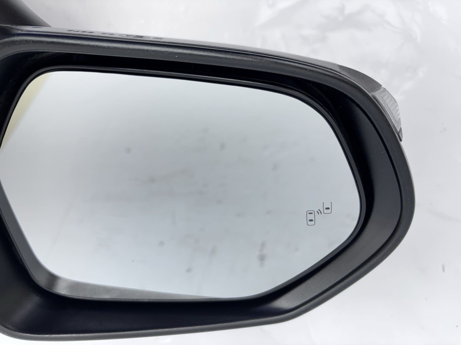 2019-2022 Toyota Avalon Front Left Mirror Blind Spot Turn Signal - Image 15