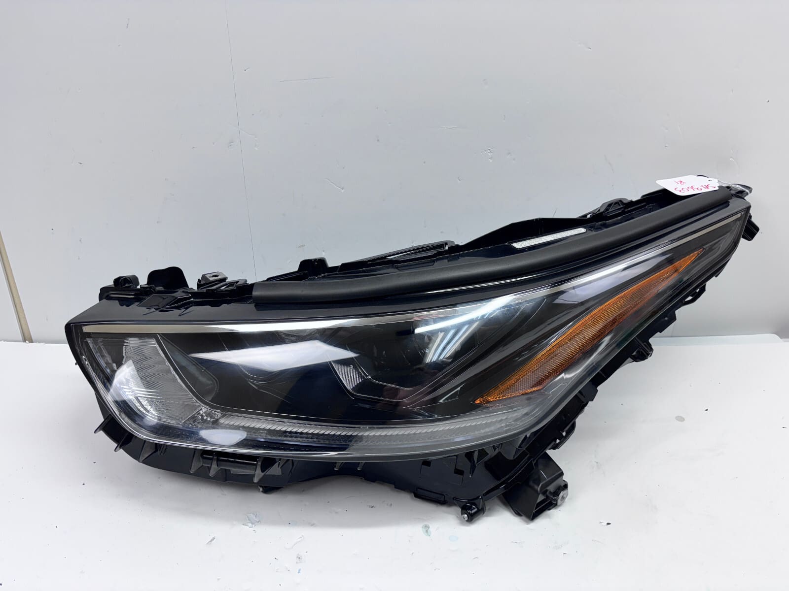 2020-23 Toyota Highlander LED Front Left OEM Headlight 10100-8A0HW