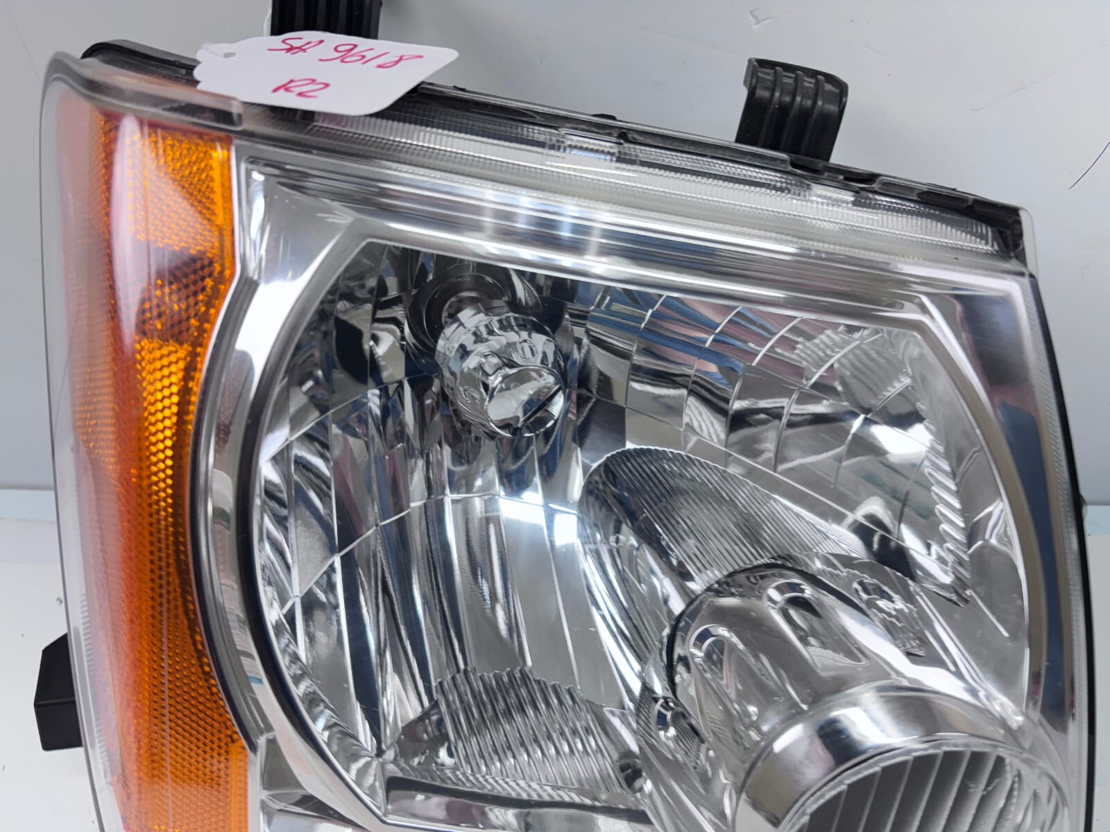 2005-2015 Nissan Xterra Halogen Front Right OEM Headlight - Image 6