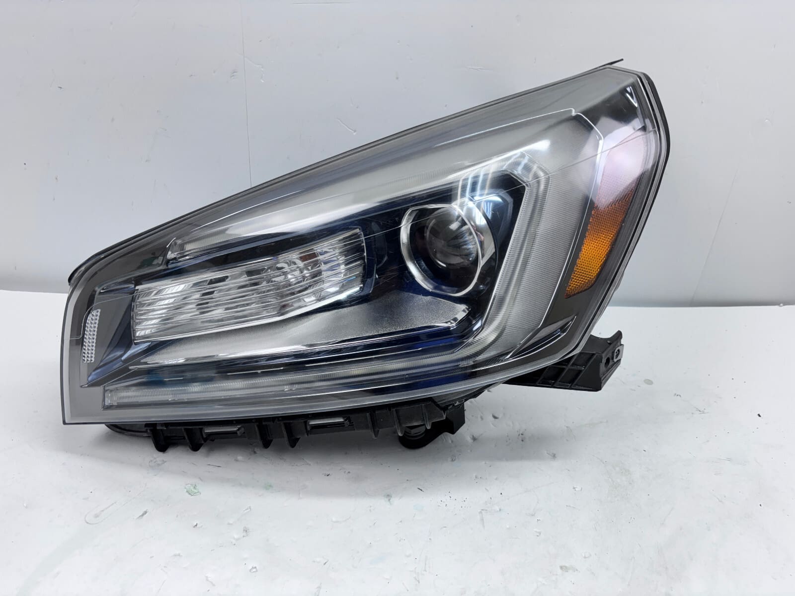 2013-16 GMC Acadia Halogen LED Front Left OEM Headlight 23137299 - Image 2