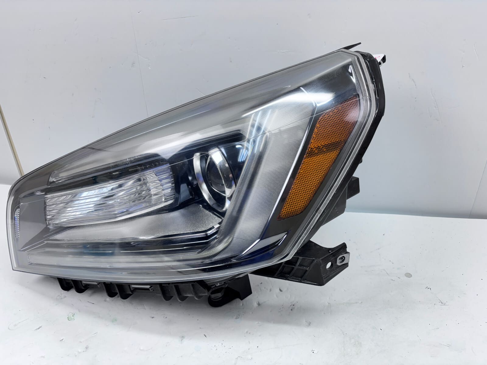 2013-16 GMC Acadia Halogen LED Front Left OEM Headlight 23137299 - Image 3