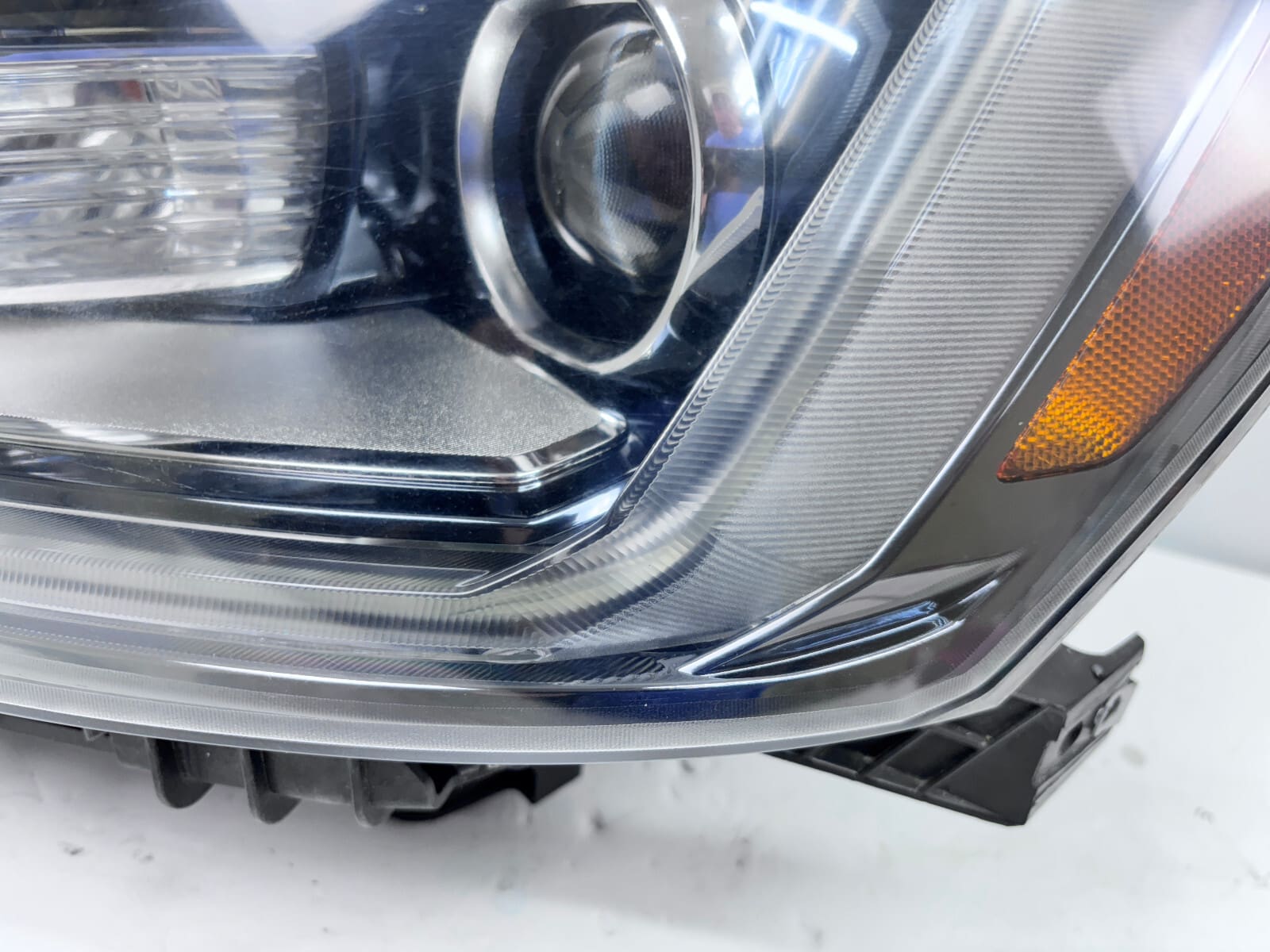 2013-16 GMC Acadia Halogen LED Front Left OEM Headlight 23137299 - Image 12