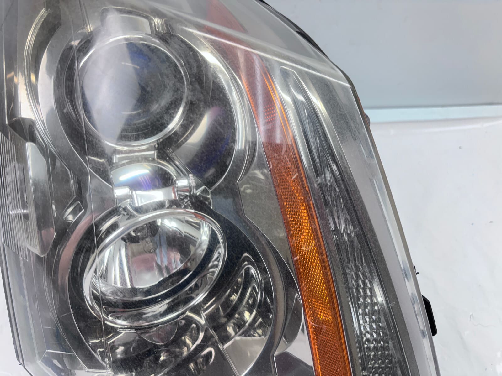 2007-2014 Cadillac CTS Halogen Front Right OEM Headlight - Image 5