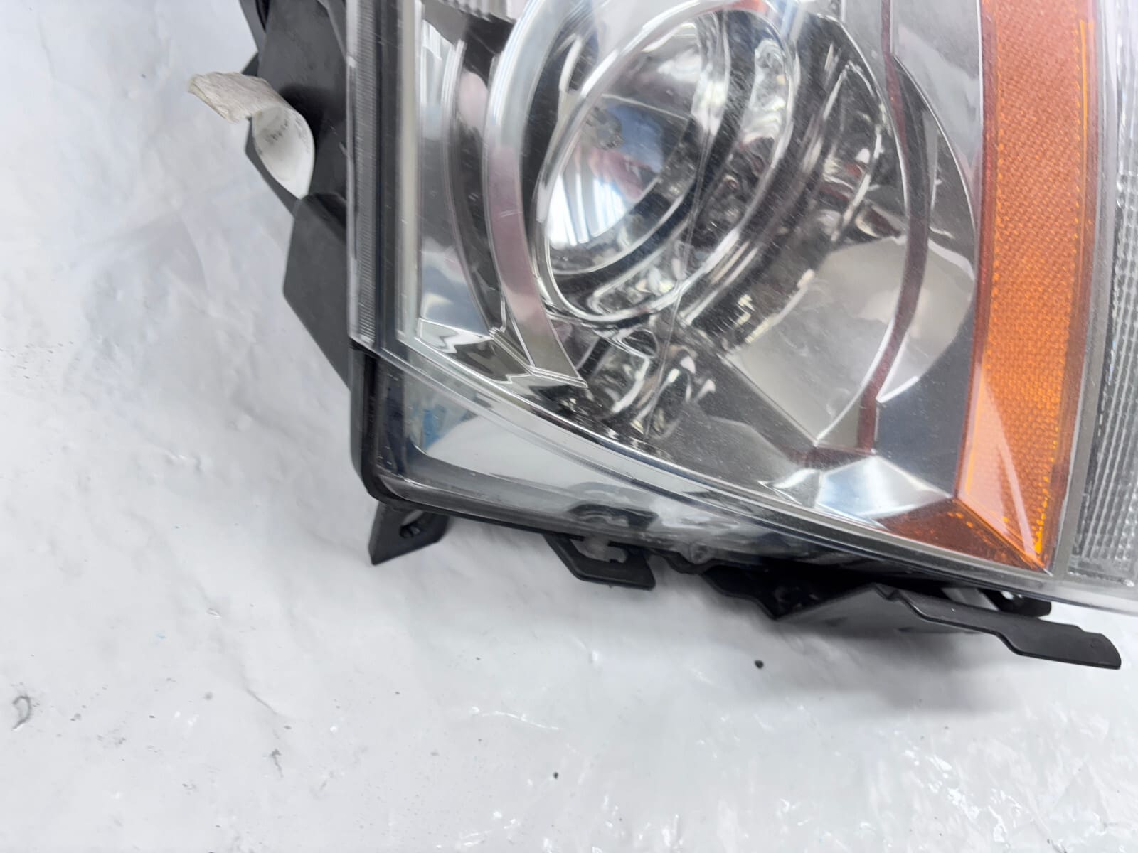 2007-2014 Cadillac CTS Halogen Front Right OEM Headlight - Image 7