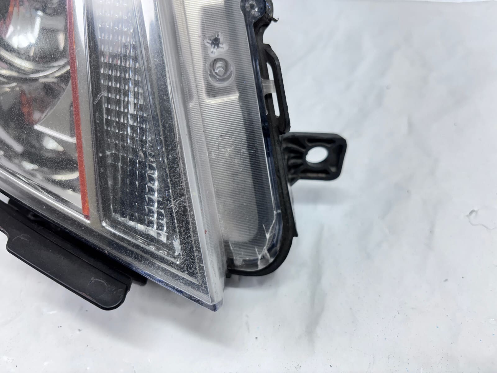 2007-2014 Cadillac CTS Halogen Front Right OEM Headlight - Image 9