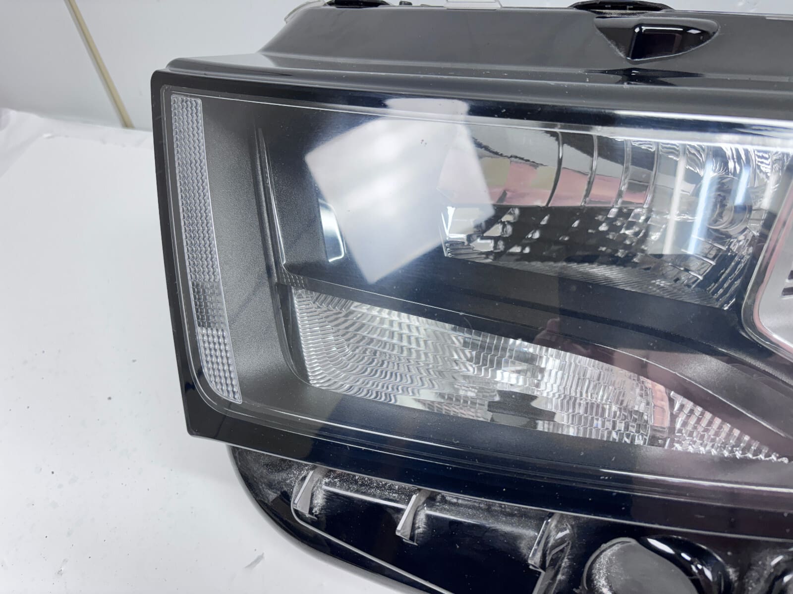 2015-2018 Ford Edge Xenon HID Front Left OEM Headlight - Image 7