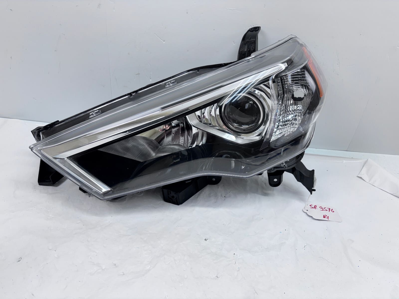 2014-2020 Toyota 4Runner Halogen Front Left CAPA Headlight