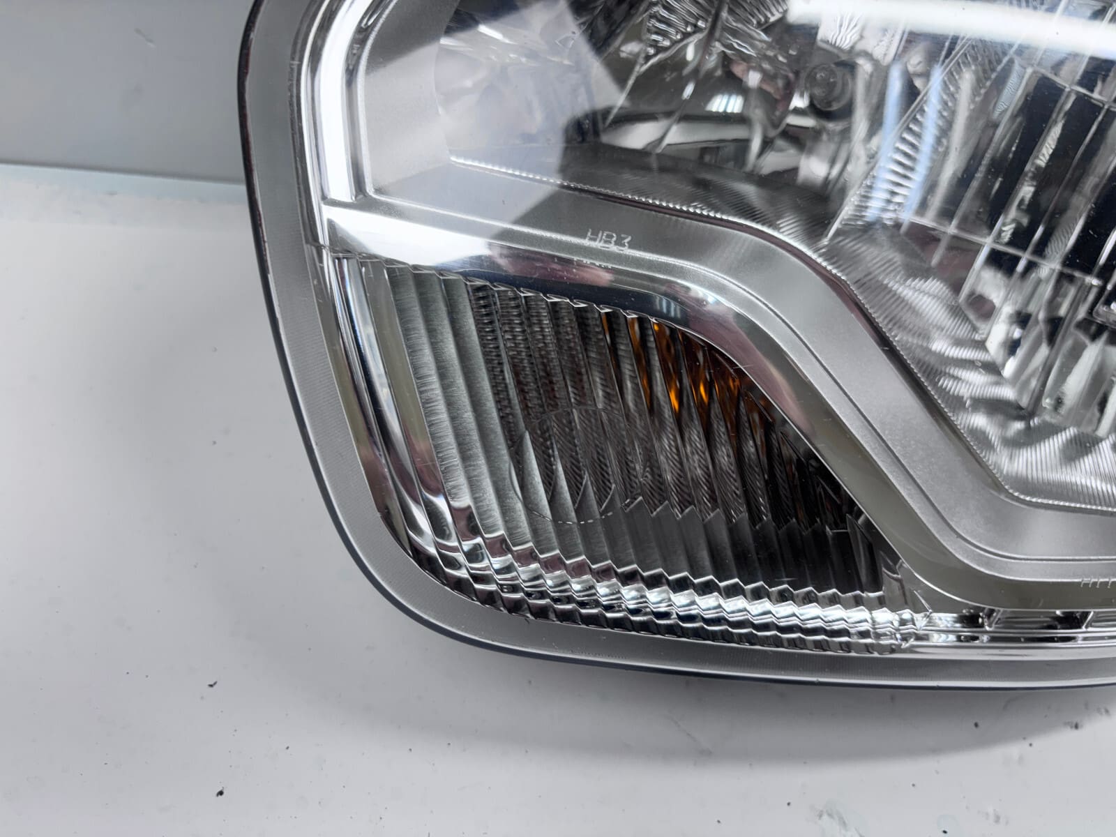 2015-21 Ford Transit 150 250 350 Halogen Front Left OEM Headlight - Image 7