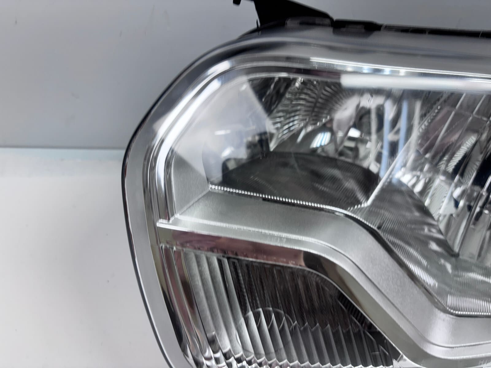 2015-21 Ford Transit 150 250 350 Halogen Front Left OEM Headlight - Image 8