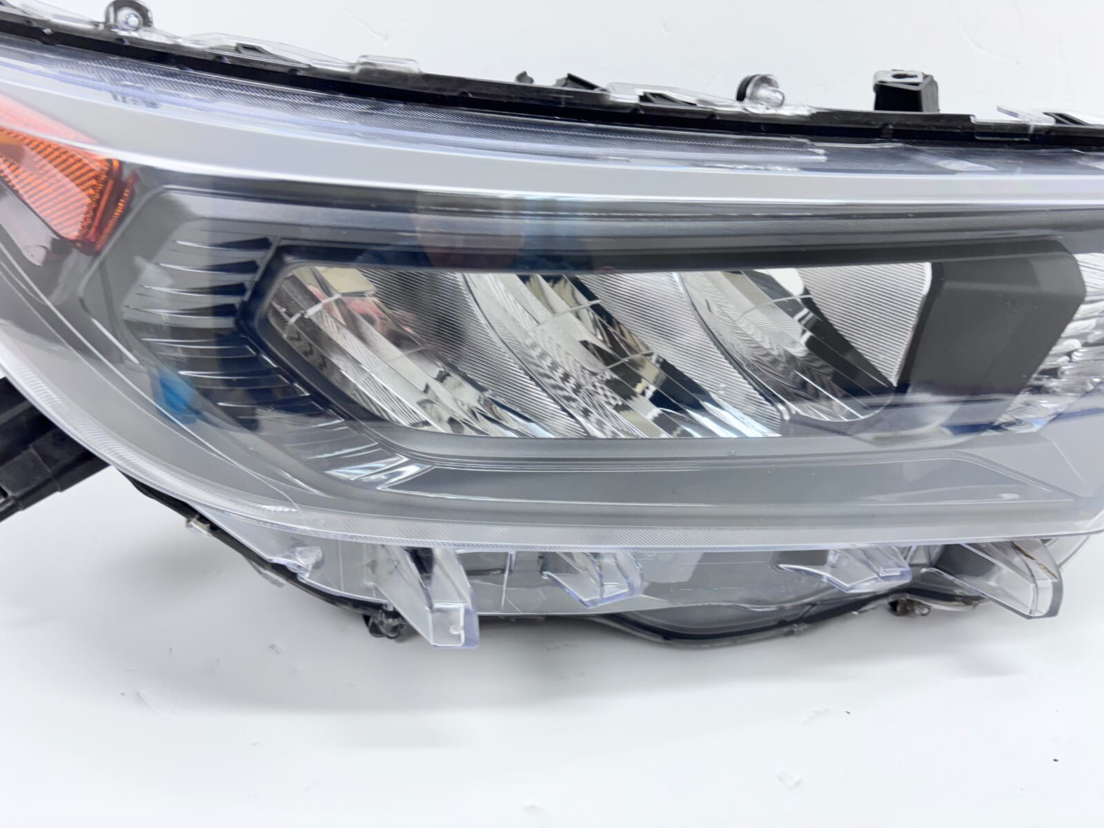 NICE 2019-21 Toyota RAV4 LED Front Right OEM Headlight 81100R152 - Image 7