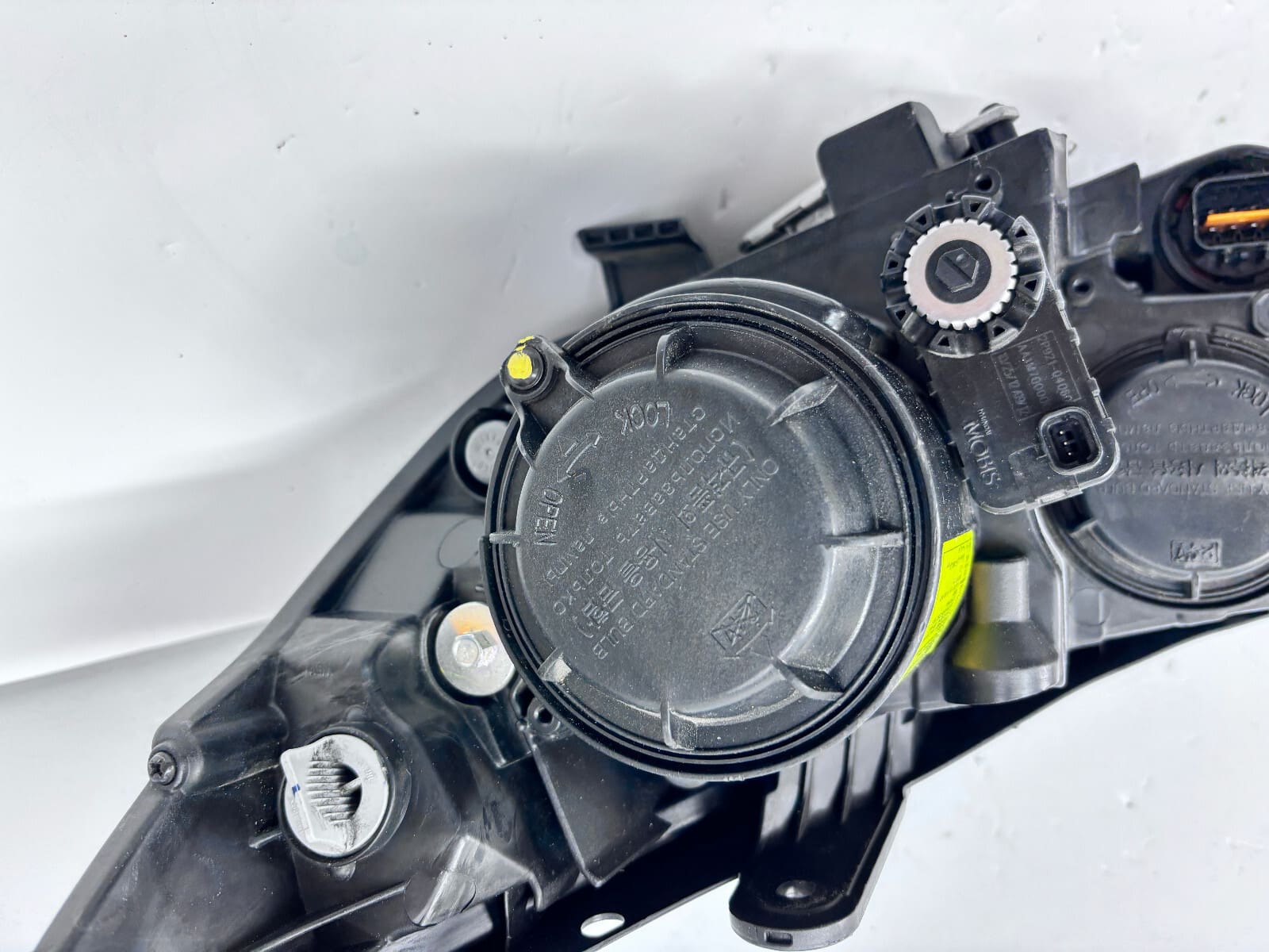 2011-13 Kia Optima Hybrid Xenon HID Front Right OEM Headlight 92102-44030 - Image 14