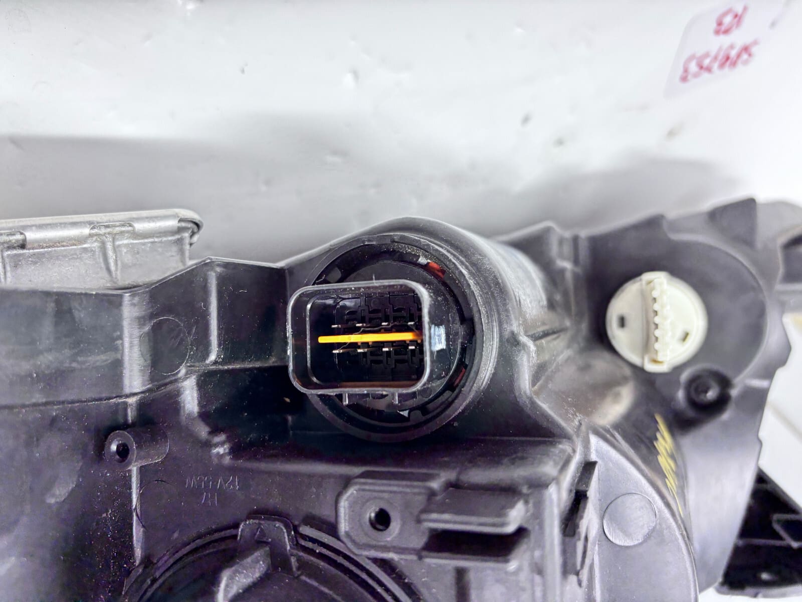 2011-13 Kia Optima Hybrid Xenon HID Front Right OEM Headlight 92102-44030 - Image 16