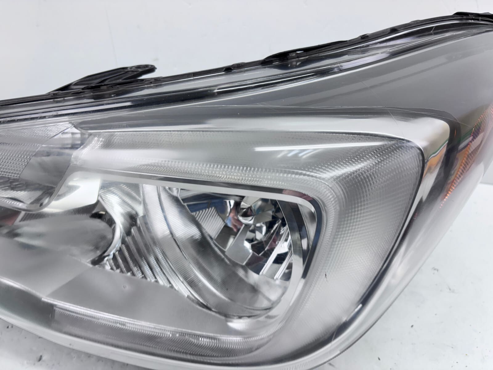 2017-2018 Subaru Forester Halogen Front Left OEM Headlight - Image 4
