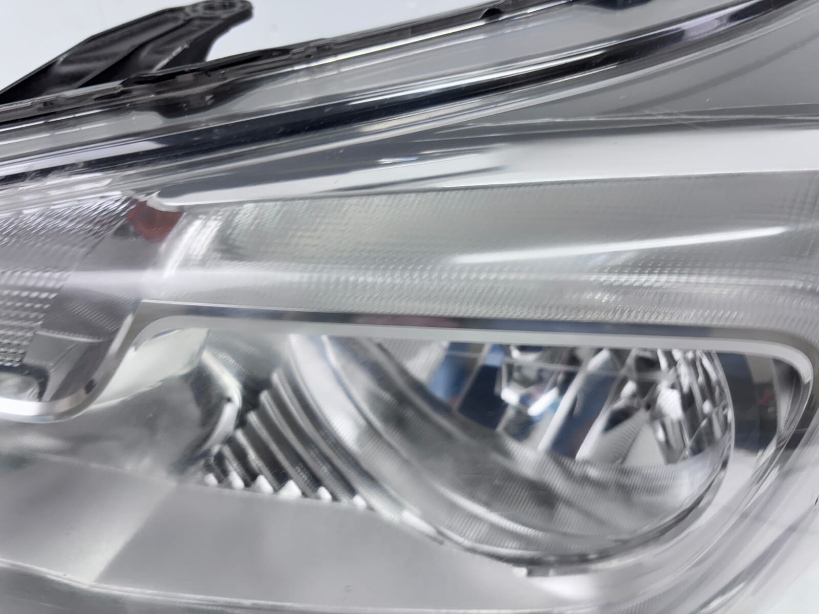 2017-2018 Subaru Forester Halogen Front Left OEM Headlight - Image 6