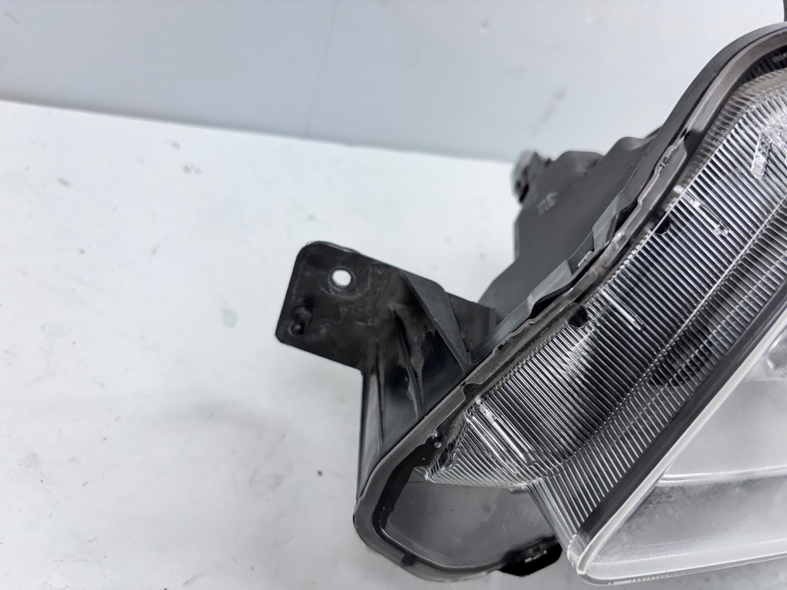 2017-2018 Subaru Forester Halogen Front Left OEM Headlight - Image 9