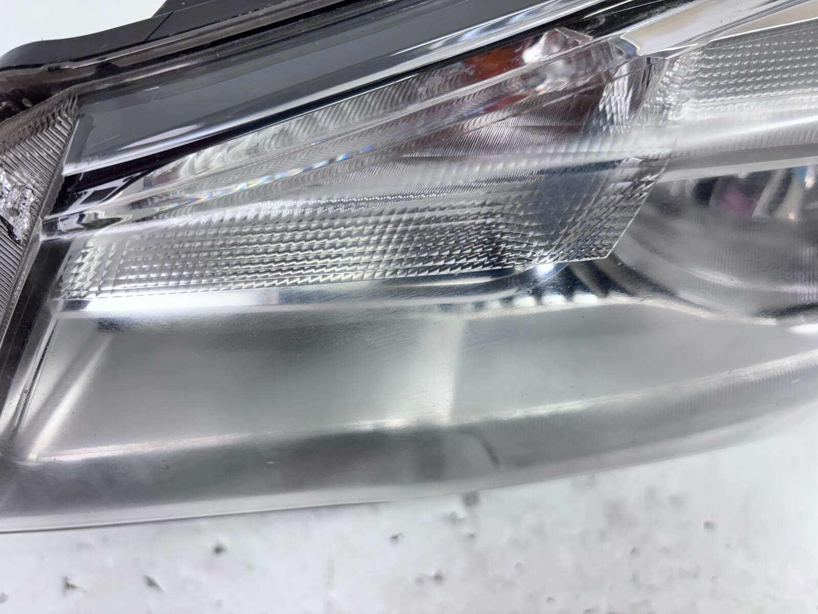 2017-2018 Subaru Forester Halogen Front Left OEM Headlight - Image 11