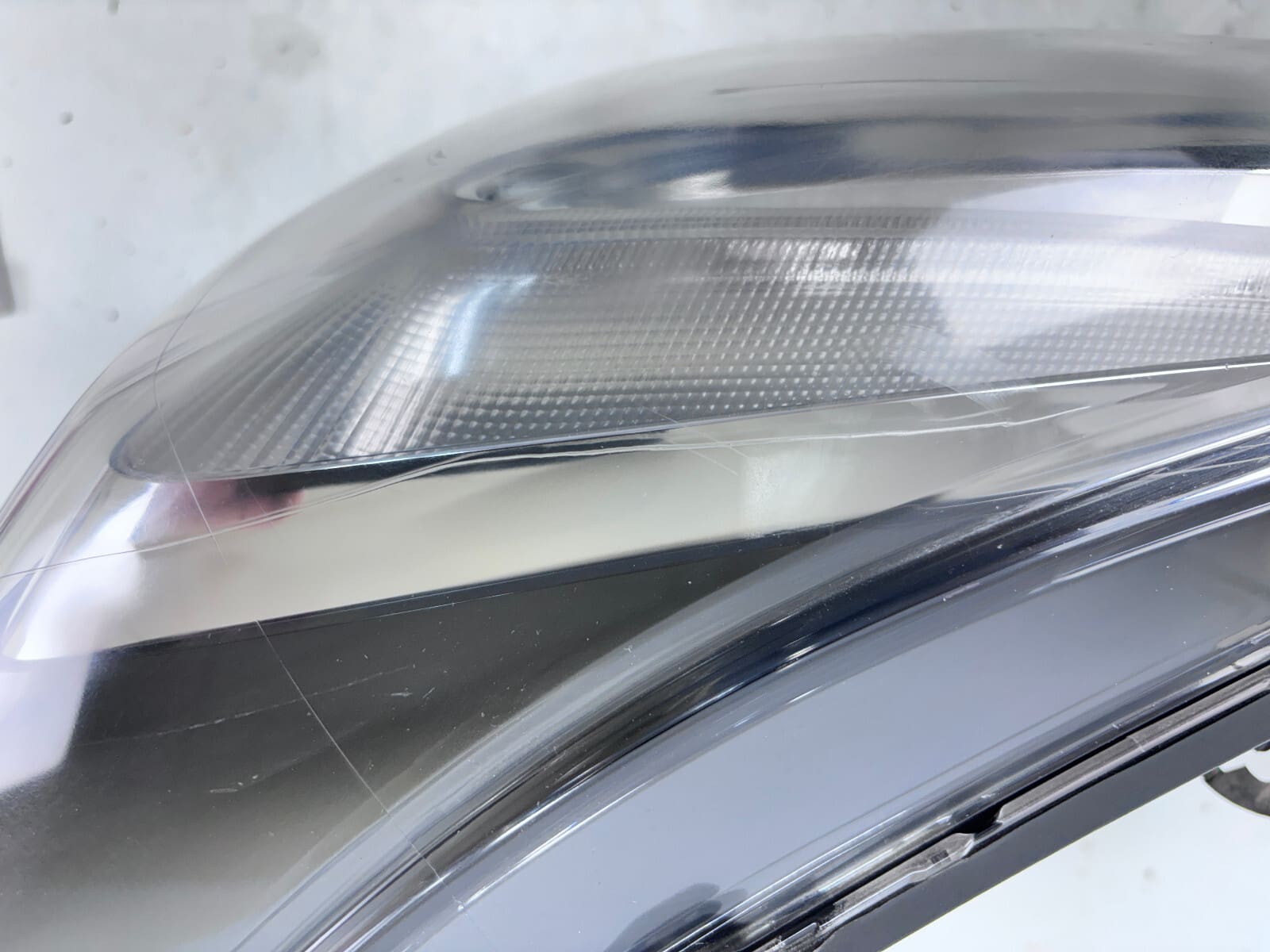 2017-2018 Subaru Forester Halogen Front Left OEM Headlight - Image 13