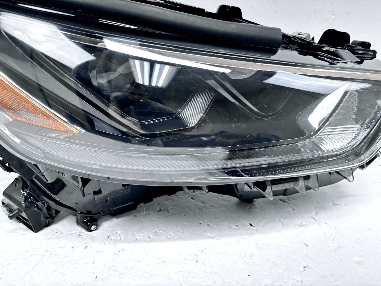 2020-23 Toyota Highlander LED Front Right OEM Headlight 10000-8a0m4 - Image 6