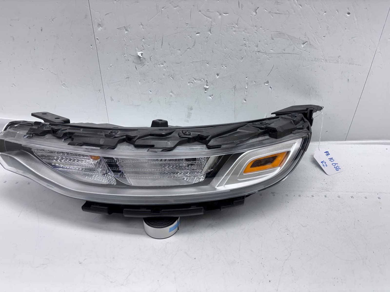 2020-2022 Kia Soul Halogen Front Left OEM Headlight Running Light - Image 2