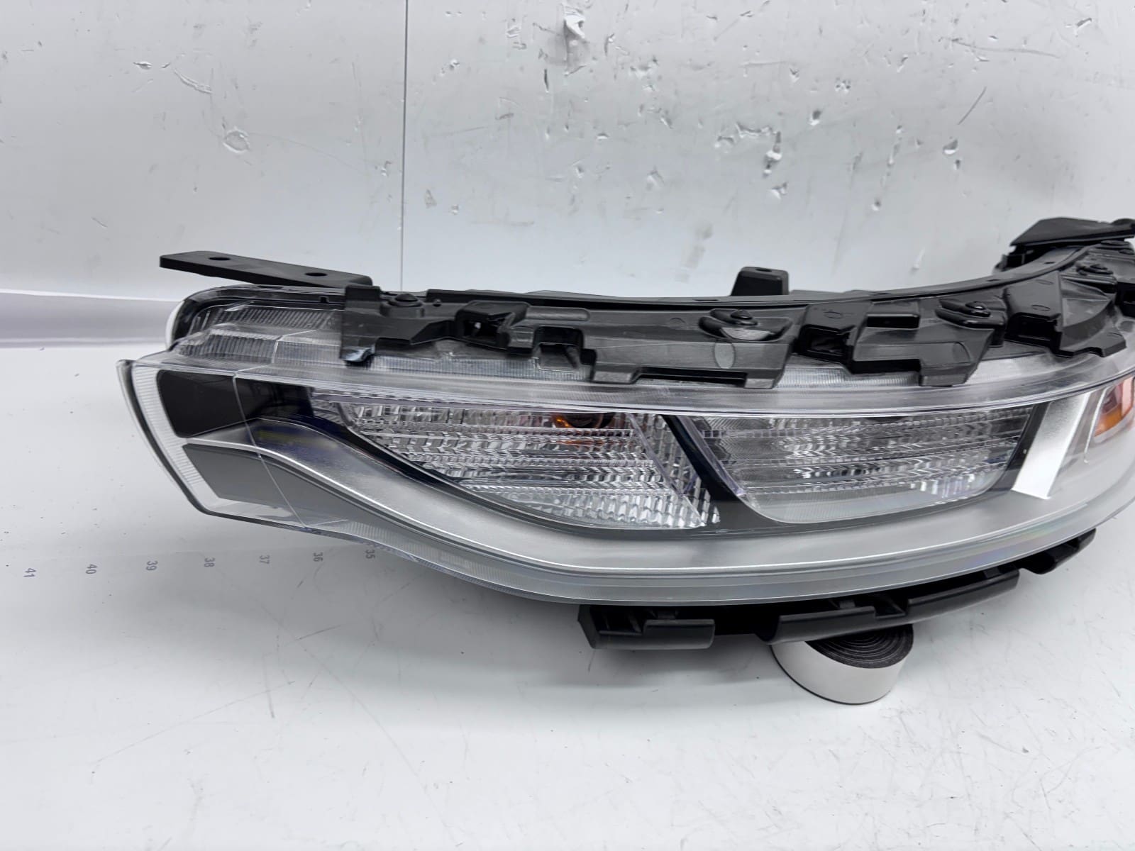 2020-2022 Kia Soul Halogen Front Left OEM Headlight Running Light - Image 10