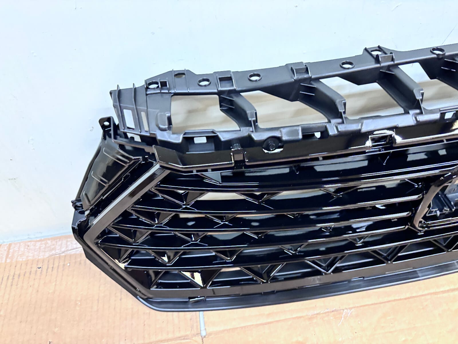 2023-2025 Honda Accord OEM Front Grille Black 71200-30A-A01 - Image 4