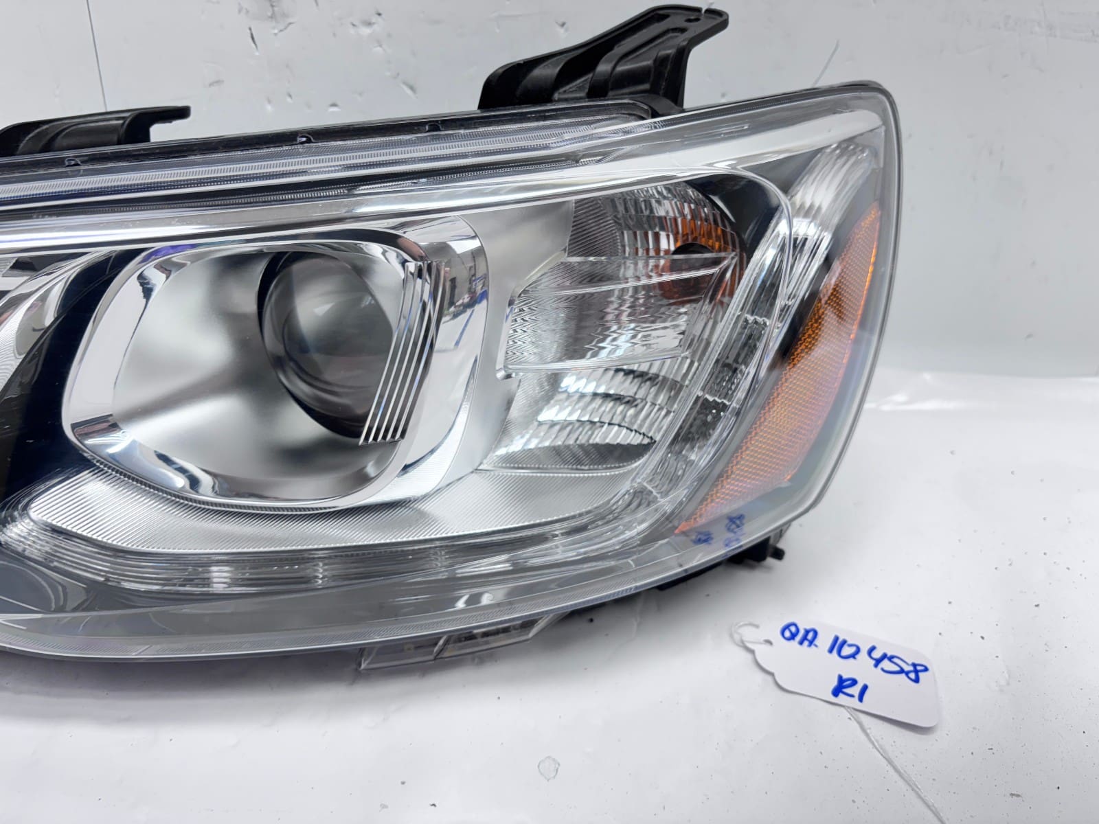 2017-20 Chevy Sonic Halogen LED Front Left OEM Headlight 42703393 - Image 8