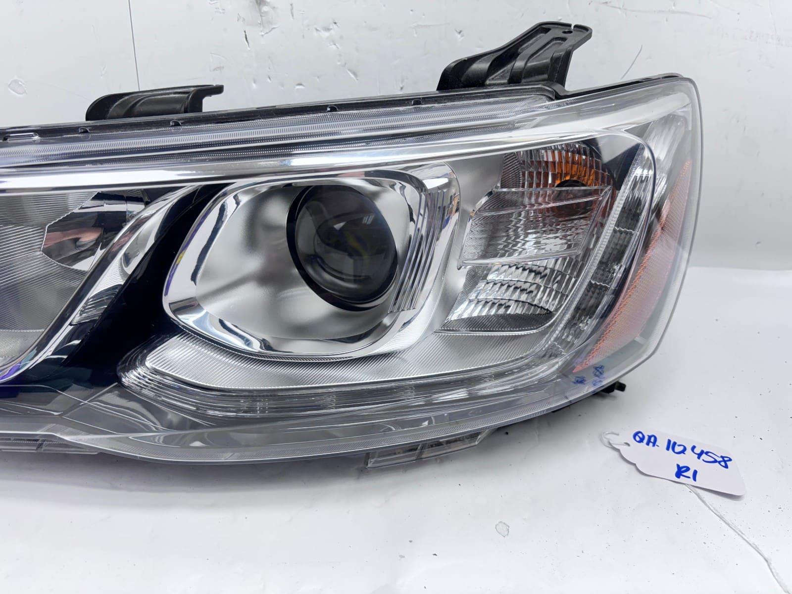 2017-20 Chevy Sonic Halogen LED Front Left OEM Headlight 42703393 - Image 9