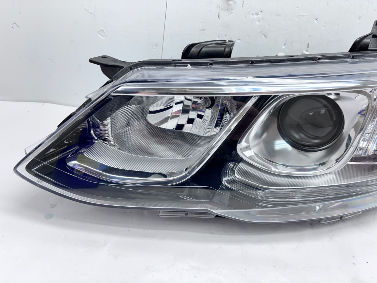 2017-20 Chevy Sonic Halogen LED Front Left OEM Headlight 42703393 - Image 11