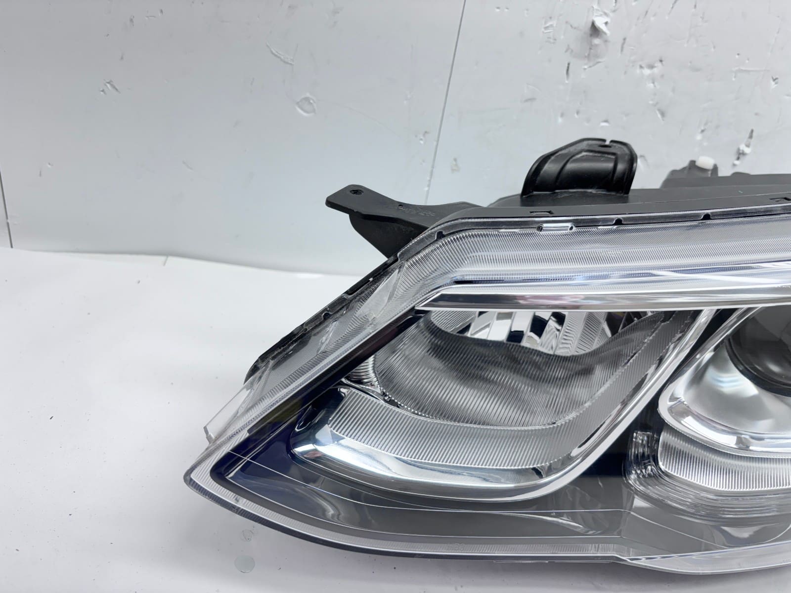 2017-20 Chevy Sonic Halogen LED Front Left OEM Headlight 42703393 - Image 13