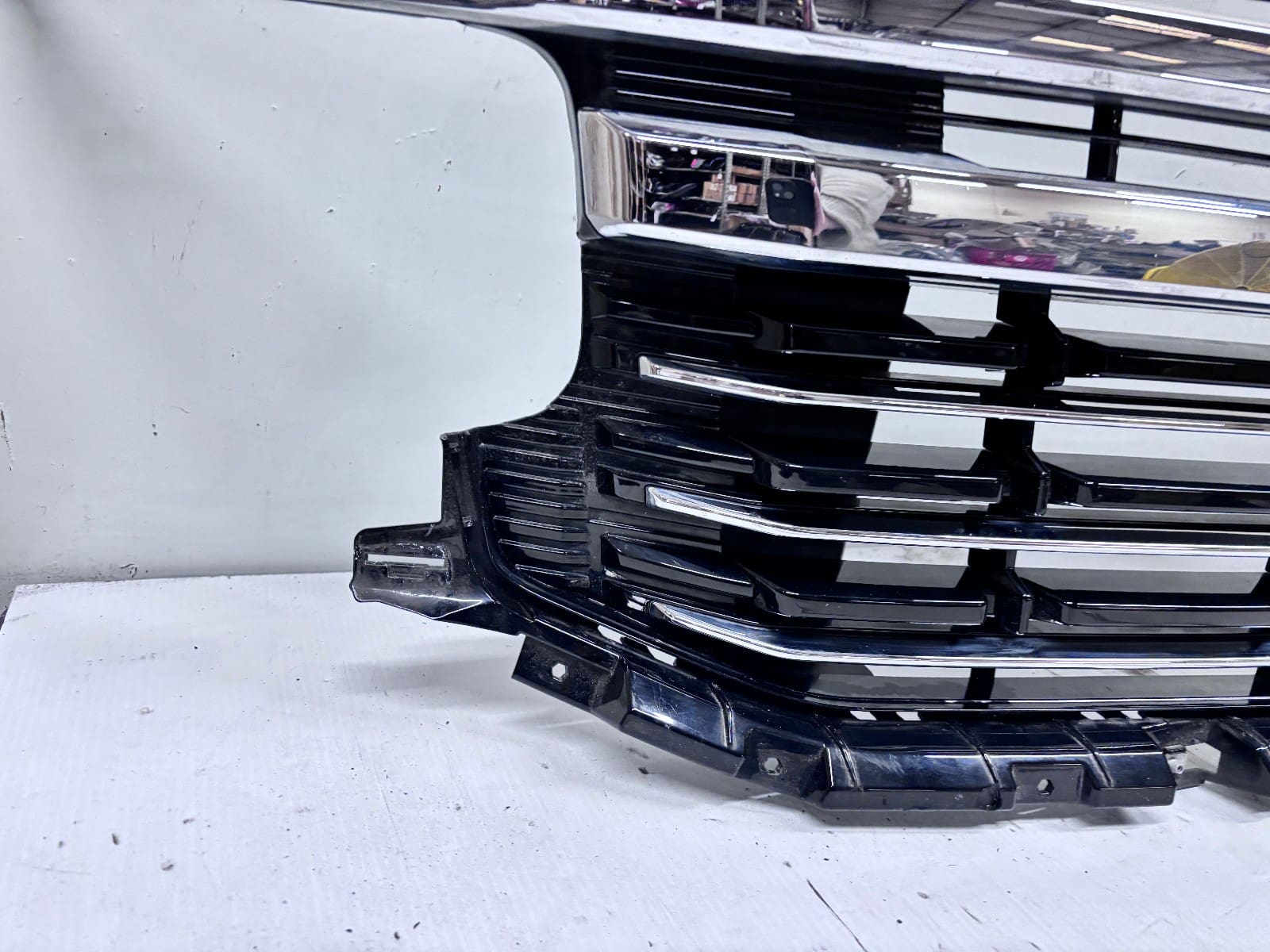 2021-2024 Chevy Tahoe; Suburban Chrome Front OEM Grille - Image 3