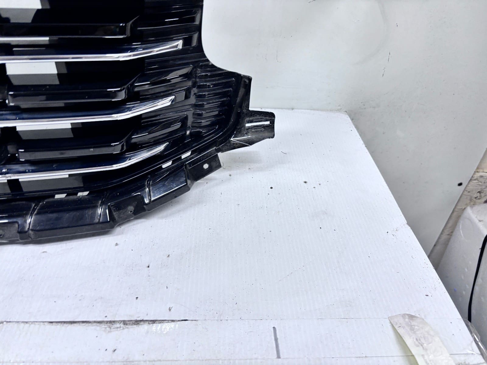 2021-2024 Chevy Tahoe; Suburban Chrome Front OEM Grille - Image 9