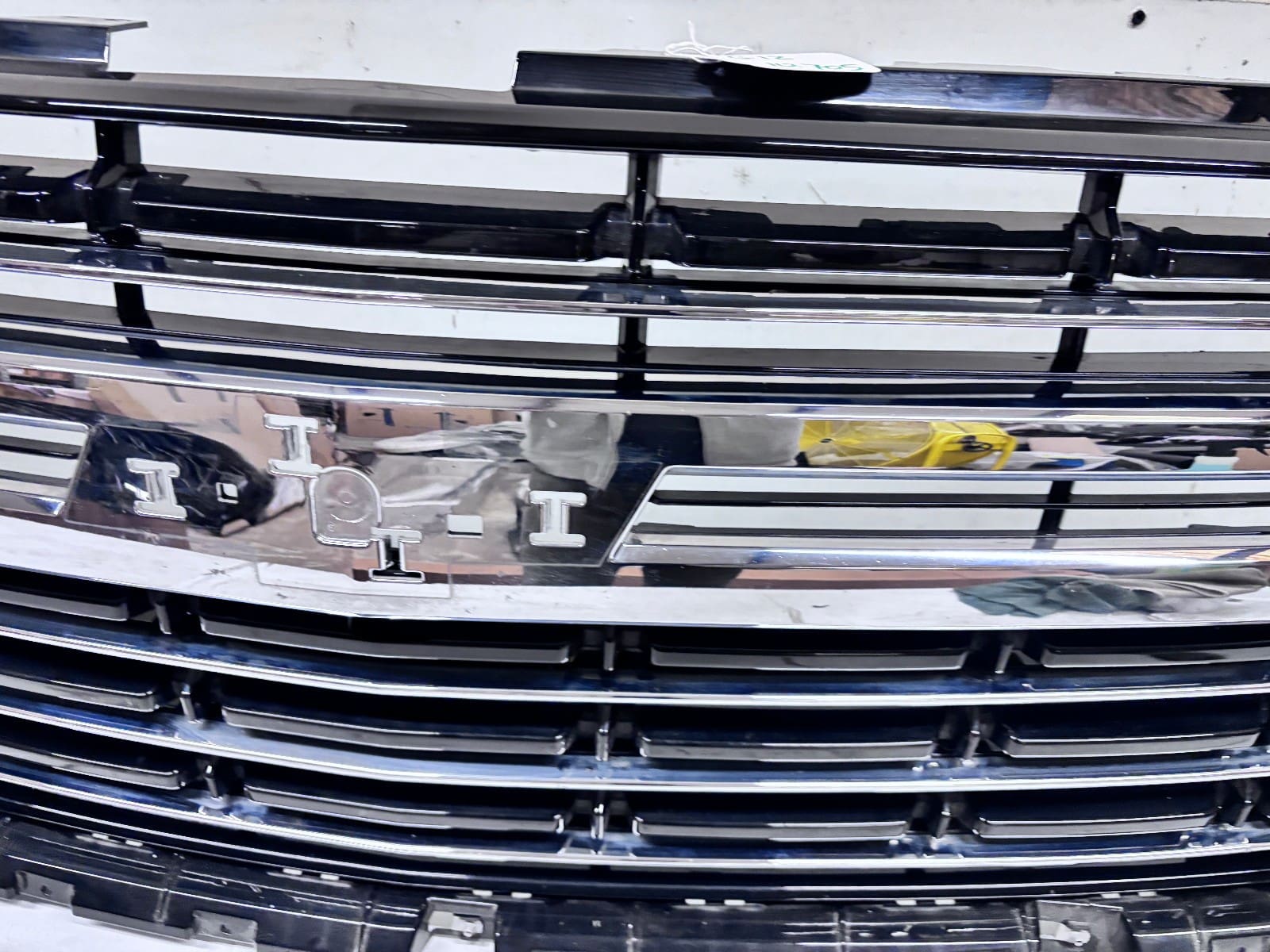 2021-2024 Chevy Tahoe; Suburban Chrome Front OEM Grille - Image 12