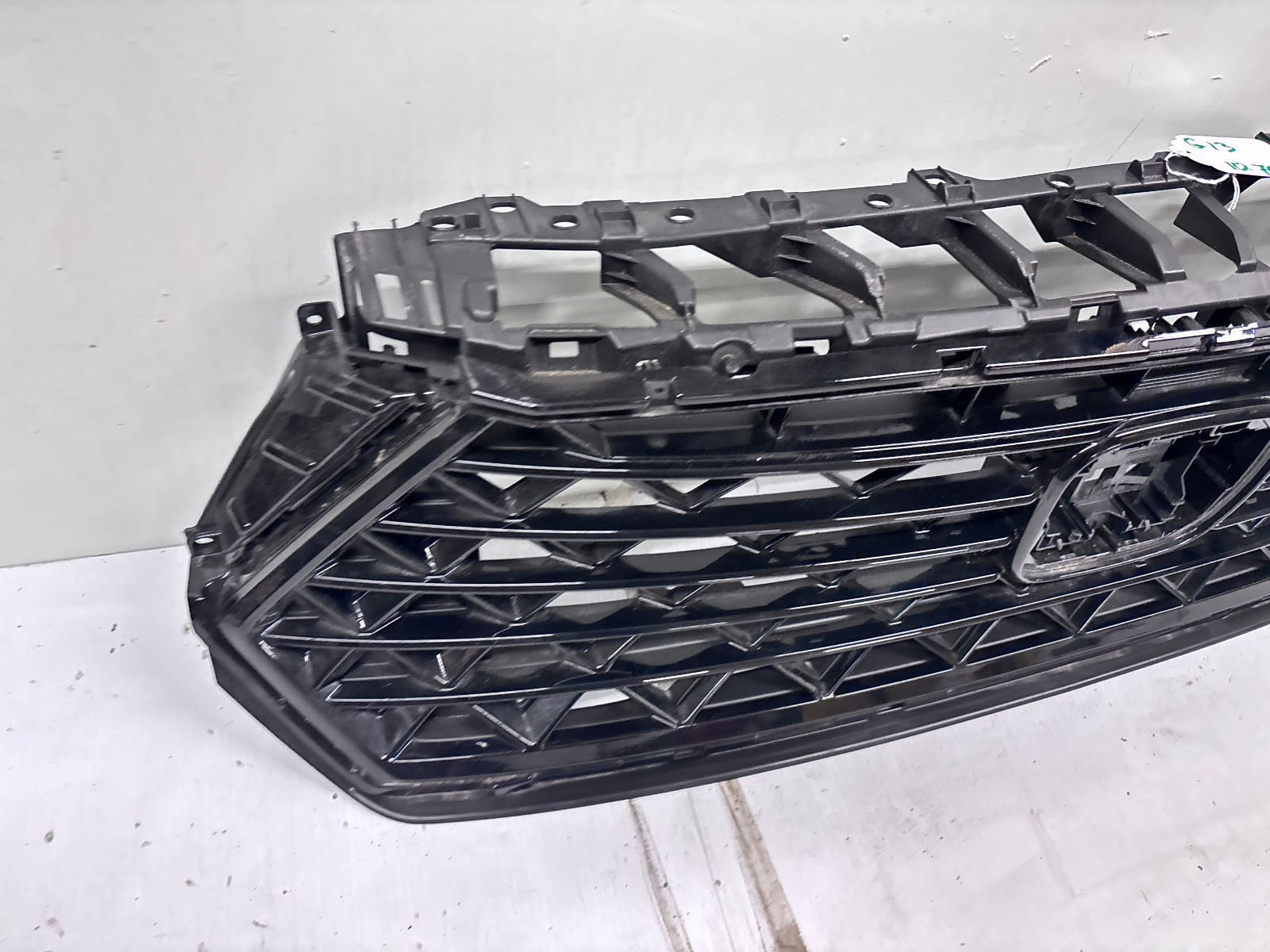 2023-2025 Honda Accord Black Front OEM Grille 71200-30A-A01 - Image 9