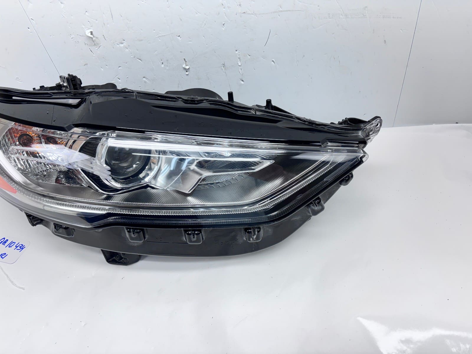 2017-20 Ford Fusion Halogen LED Right OEM Headlight HS7Z13008GCP - Image 2