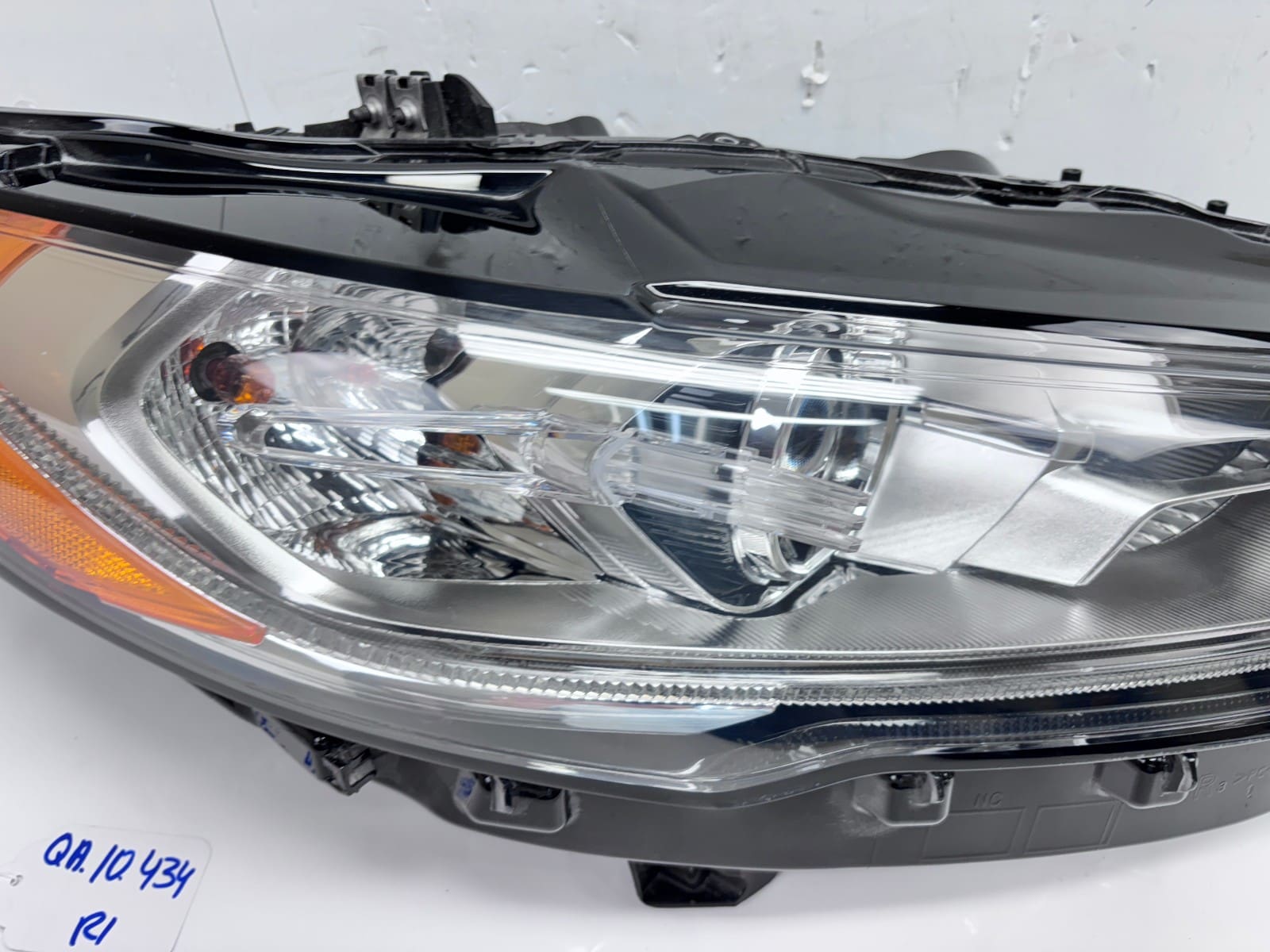 2017-20 Ford Fusion Halogen LED Right OEM Headlight HS7Z13008GCP - Image 12