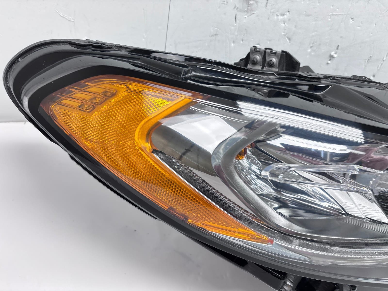 2017-20 Ford Fusion Halogen LED Right OEM Headlight HS7Z13008GCP - Image 16