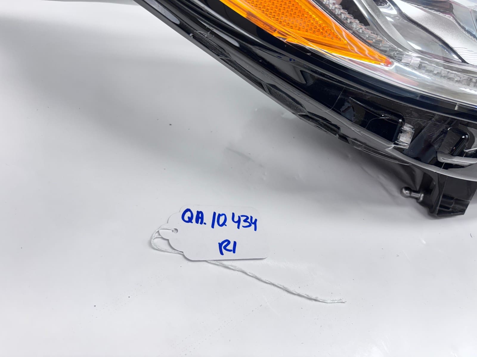 2017-20 Ford Fusion Halogen LED Right OEM Headlight HS7Z13008GCP - Image 18