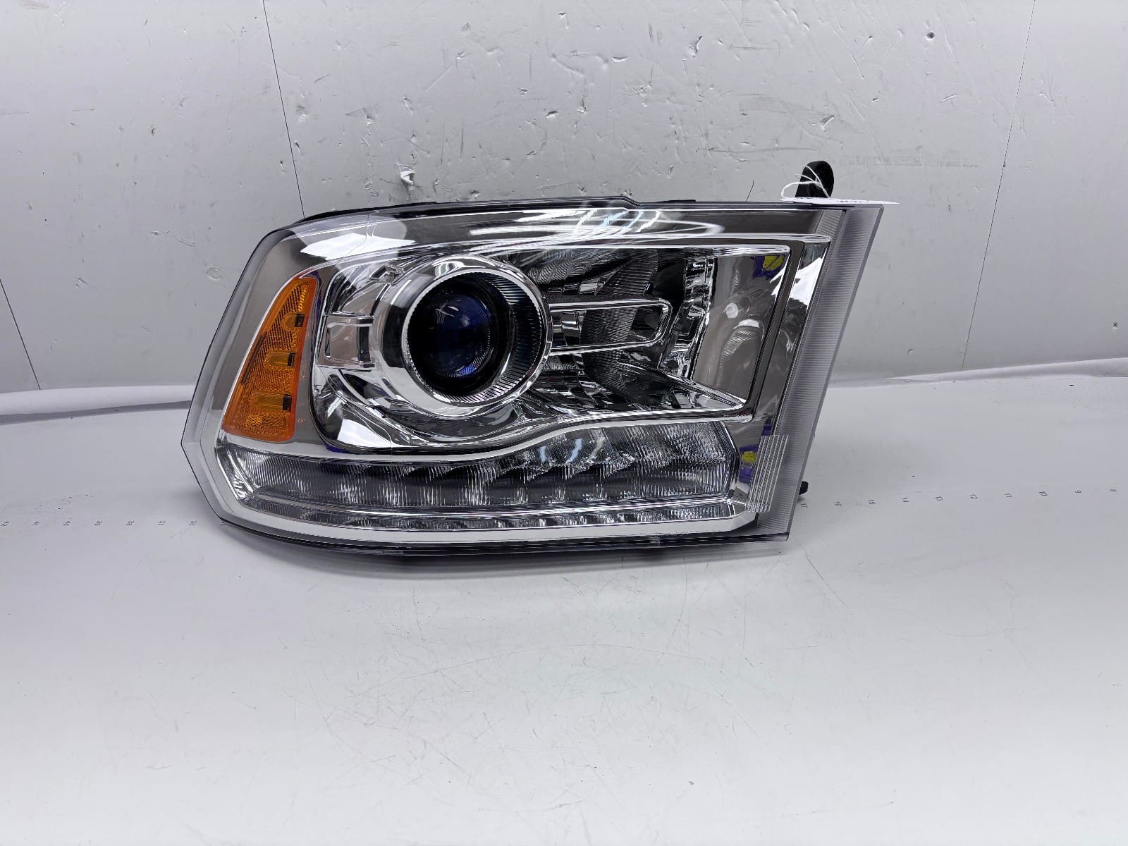 2013-18 Dodge Ram 1500 Halogen LED Front Right CAPA Headlight 68093216AD