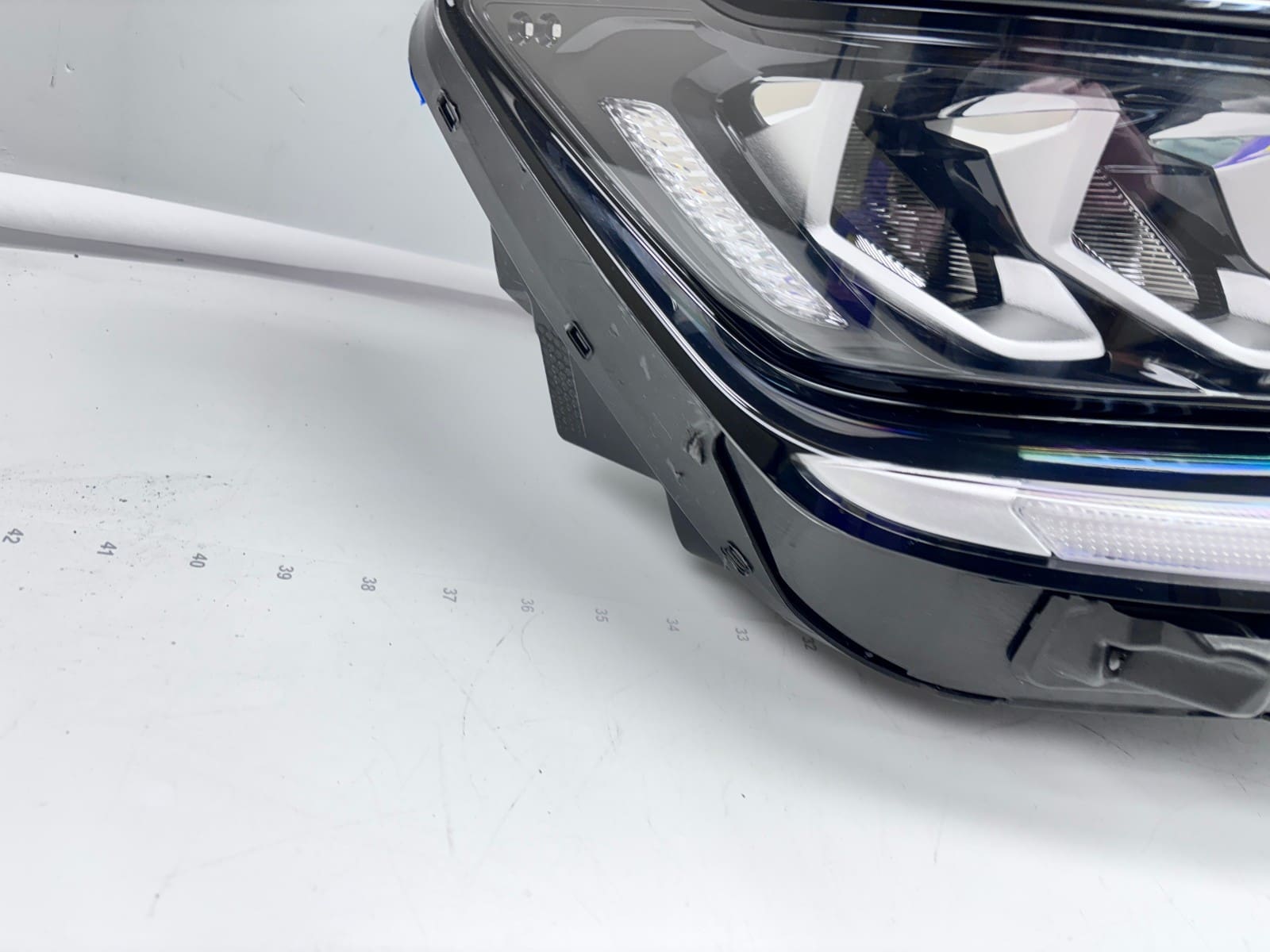 2021-2023 Kia Sorento LED Front Right OEM Headlight 92102-R5020 - Image 11