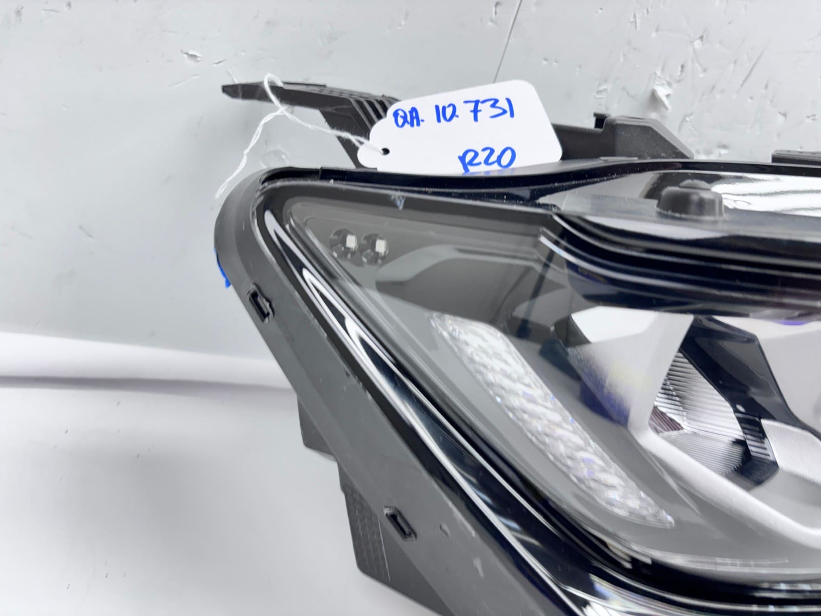 2021-2023 Kia Sorento LED Front Right OEM Headlight 92102-R5020 - Image 12