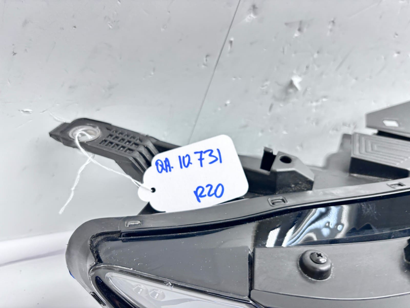 2021-2023 Kia Sorento LED Front Right OEM Headlight 92102-R5020 - Image 14