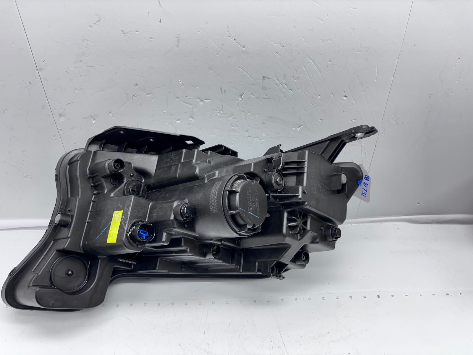 2021-2023 Kia Sorento LED Front Right OEM Headlight 92102-R5020 - Image 20