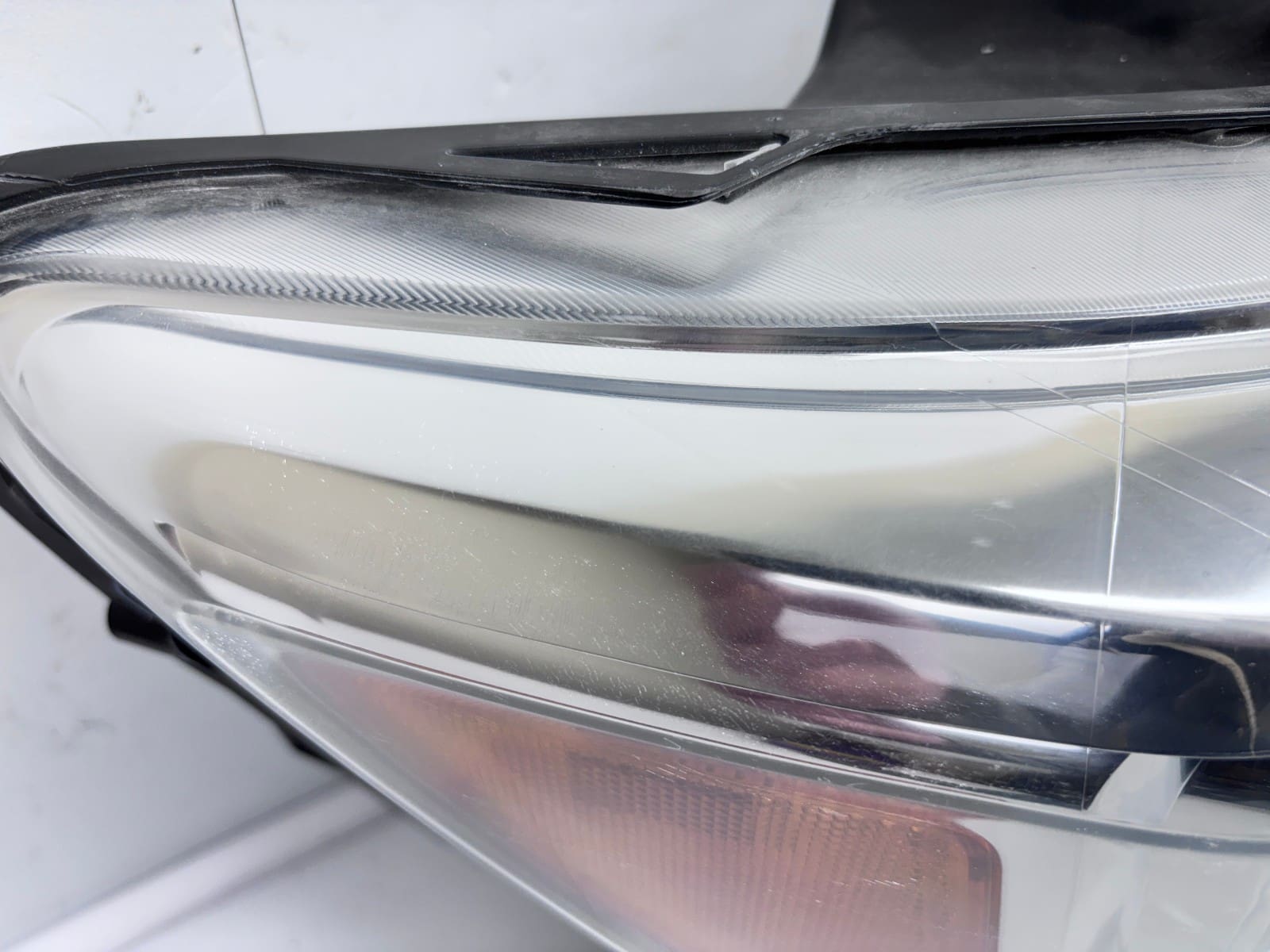 2016-19 Nissan Titan Halogen Front Right OEM Headlight 26010-EZ21A - Image 17