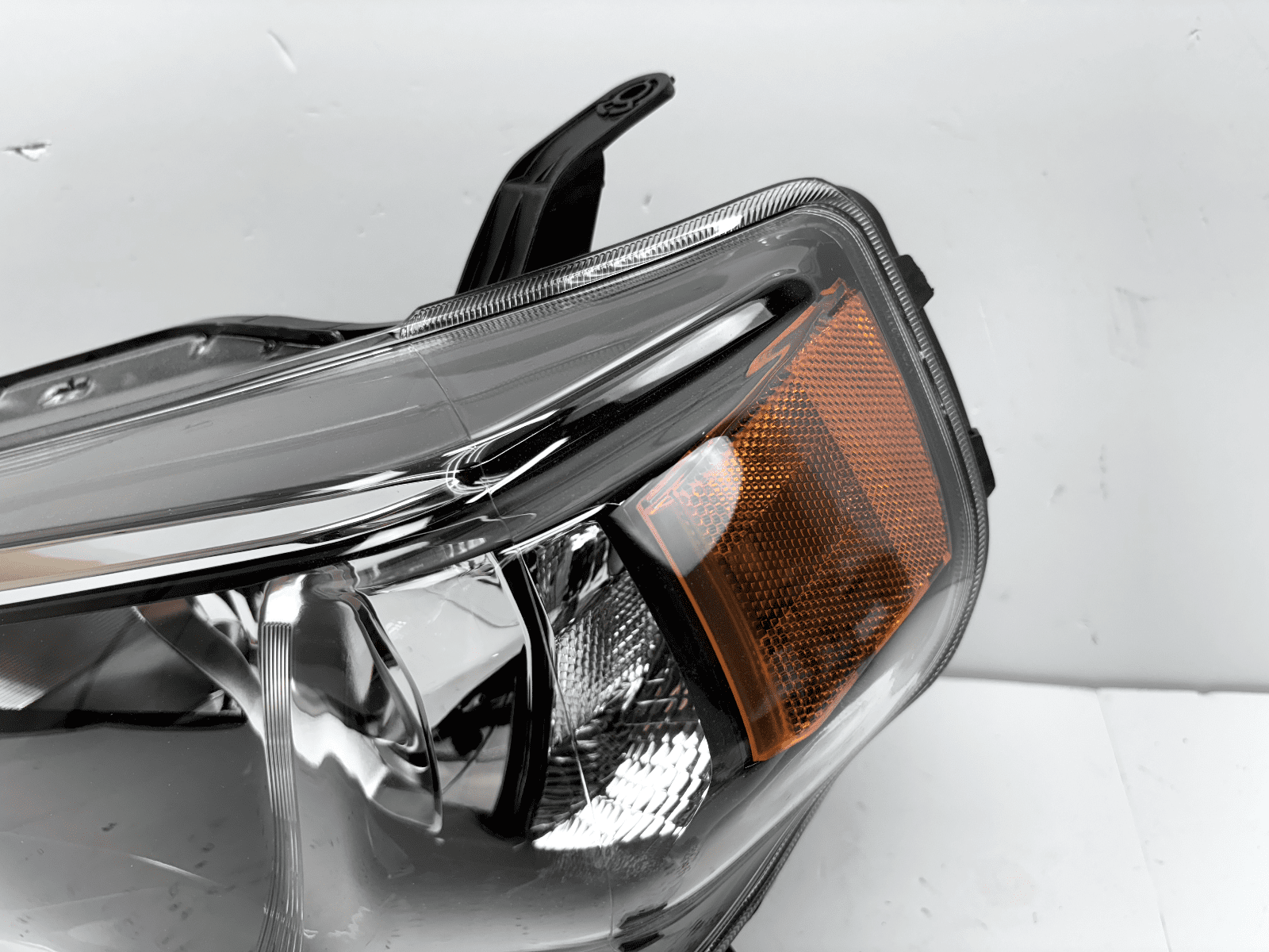 2014-2021 Toyota 4Runner Front Left Headlight OEM Genuine - Image 4