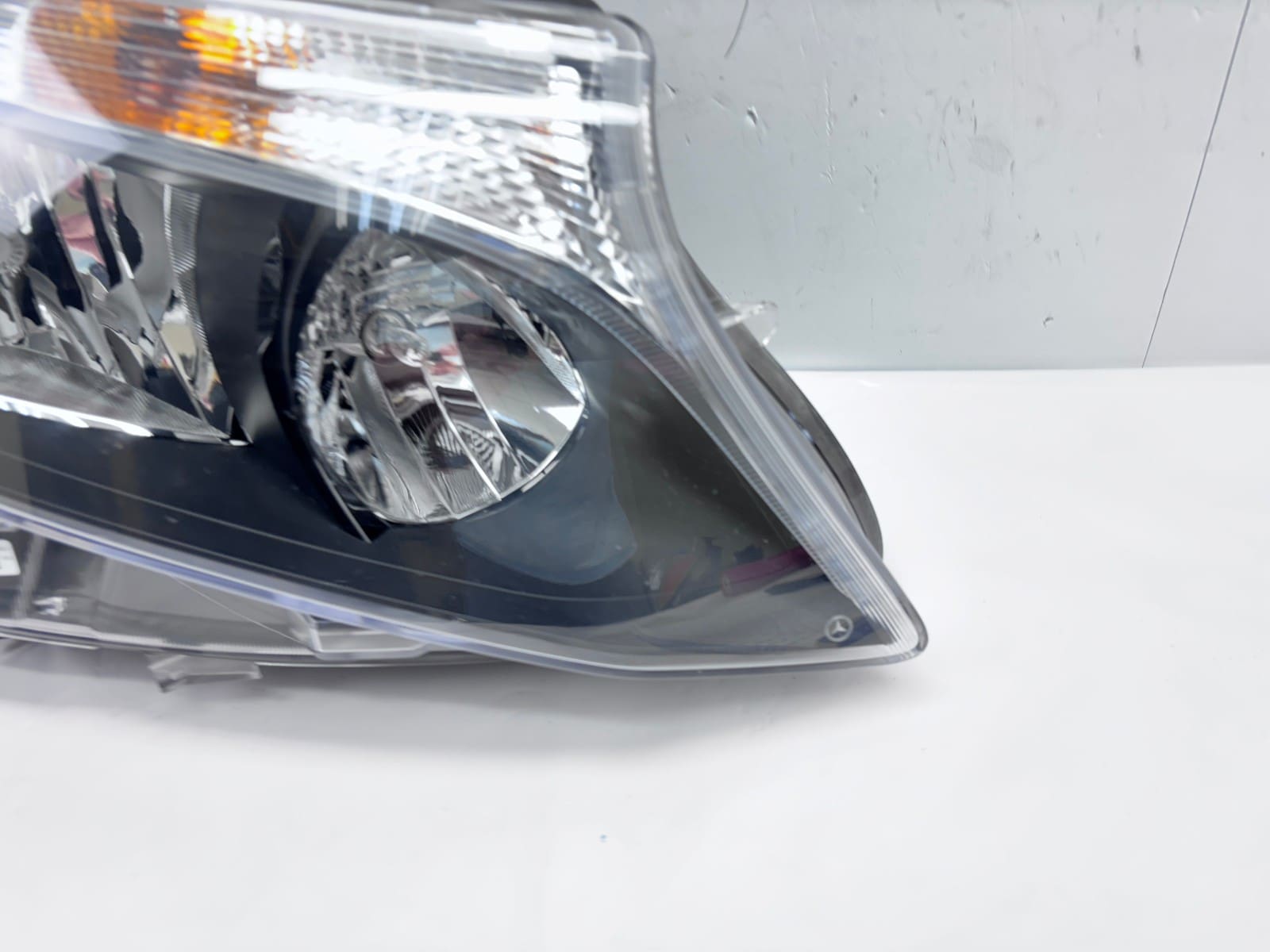 2016-2019 Mercedes Metris Front Right OEM Headlight A4479068200 - Image 2
