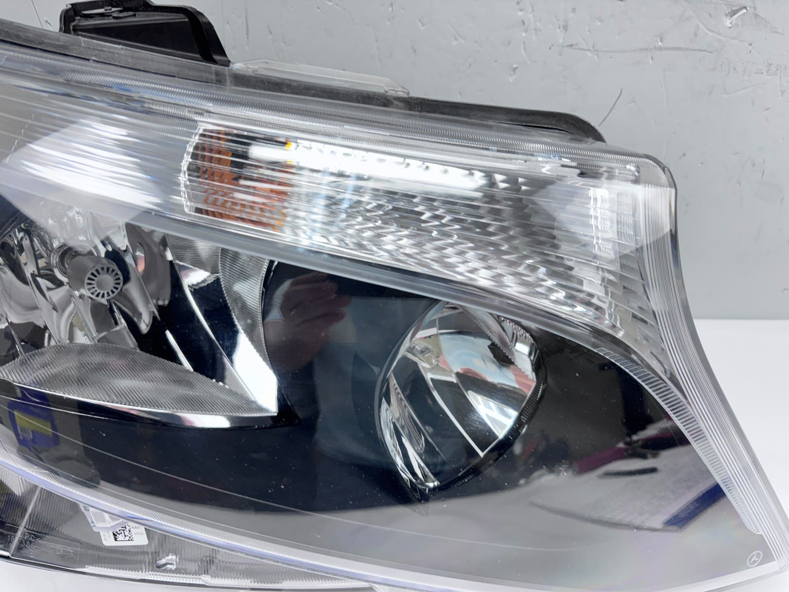2016-2019 Mercedes Metris Front Right OEM Headlight A4479068200 - Image 9