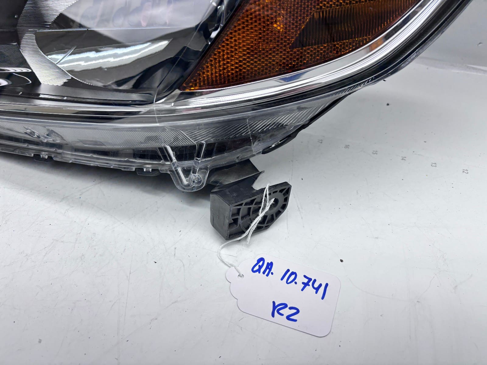 2015-2017 Honda Fit Halogen Front Left OEM Headlight 33150T5AA01 - Image 10