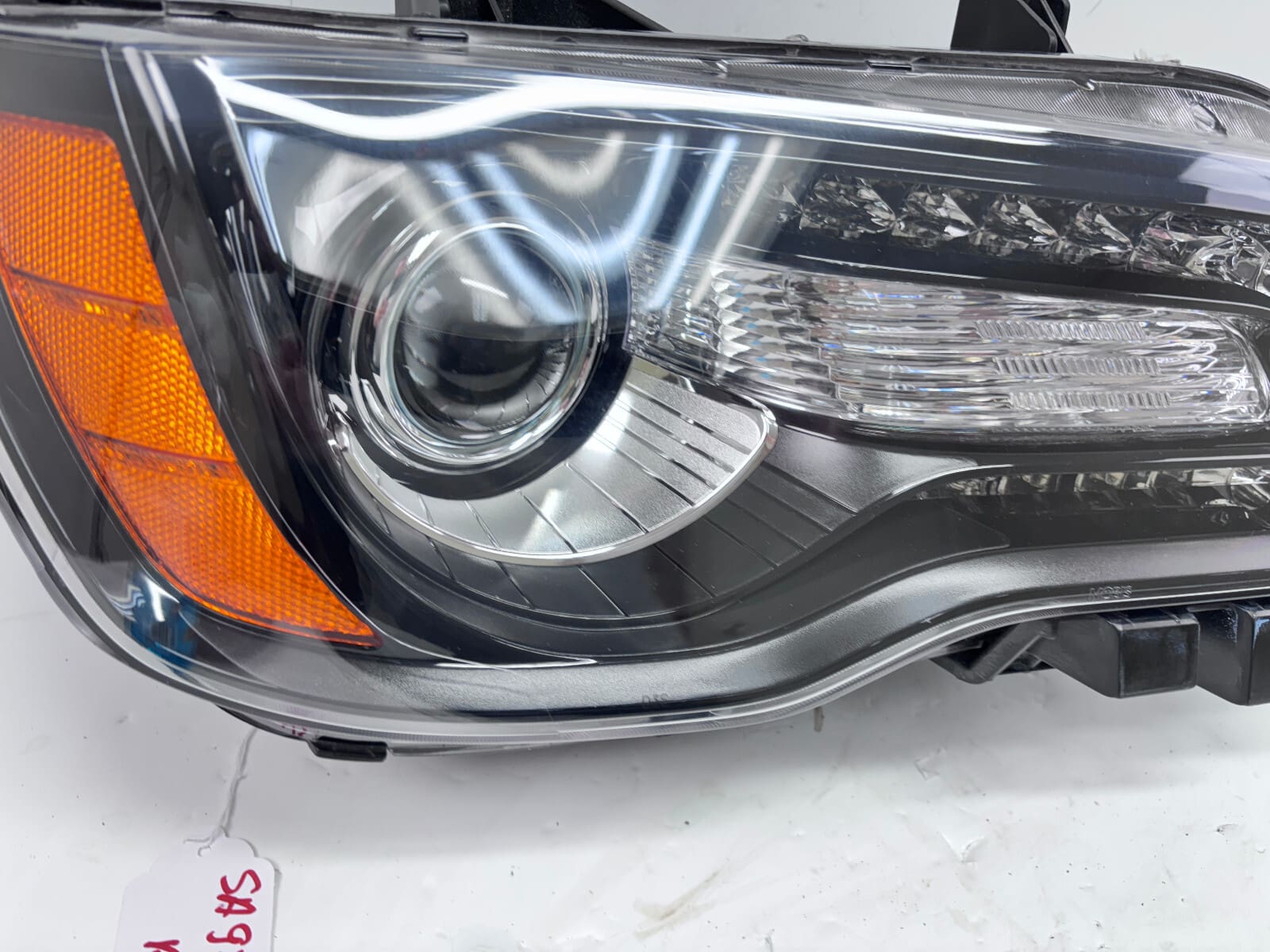 2011-14 Chrysler 300 C Xenon Front Right OEM Headlight 68085418AG - Image 8