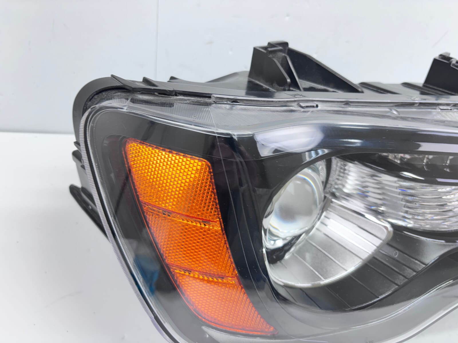 2011-14 Chrysler 300 C Xenon Front Right OEM Headlight 68085418AG - Image 11